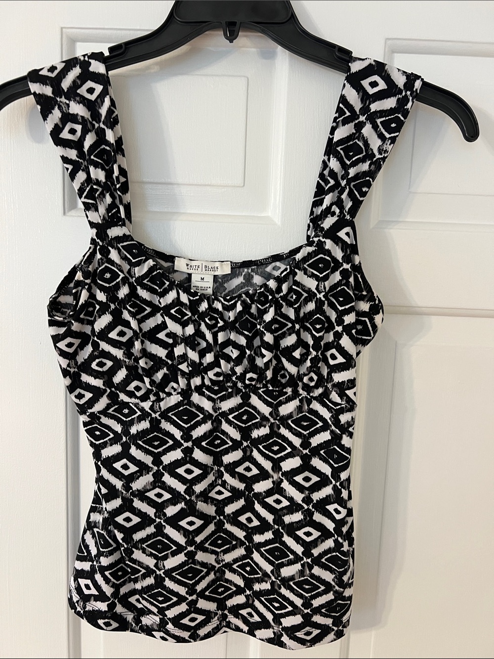 White House Black Market Black & White Geometric Sleeveless Tank